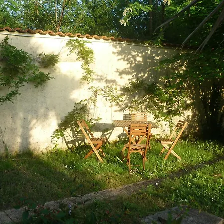 - La Landaise Apartman *